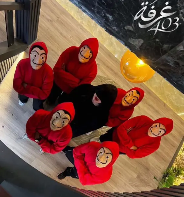 غرفة 403 حينما تصبح سينما الغموض مرآةً لاستكشاف الذات والواقع