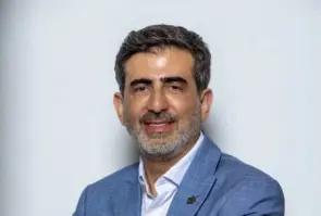 الكاتب سامر شقير