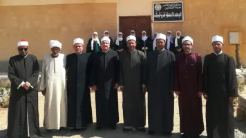 دعوة وتلاوة وعطاء.. ماذا تفعل قافلة الأوقاف في قلب الشلاتين؟