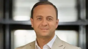 شحاتة زكريا يكتب: حرب الوكالة الكبرى.. من يُمسك بزناد القرار؟