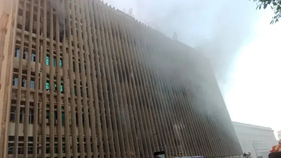 نقل حركة الإنترنت الثابت بالكامل إلى مركز تبادل البيانات بسنترال الروضة