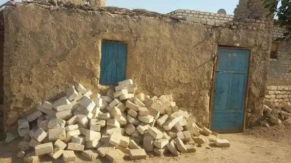 هل تسطيع مباني الطوب والطين الصمود وقت الزلازل؟