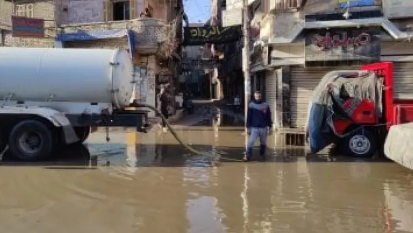 انفجار ماسورة مياه رئيسية أمام سنترال رمسيس