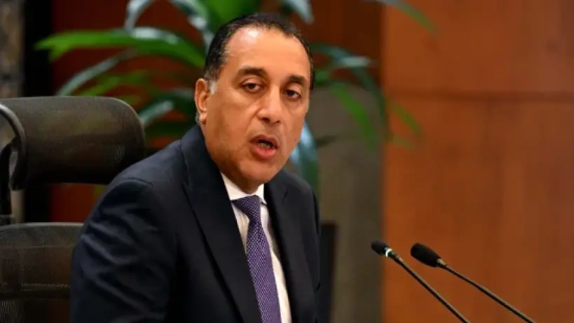 رئيس الوزراء يتابع إجراءات تنفيذ الخطة الاستراتيجية لتحلية مياه البحر