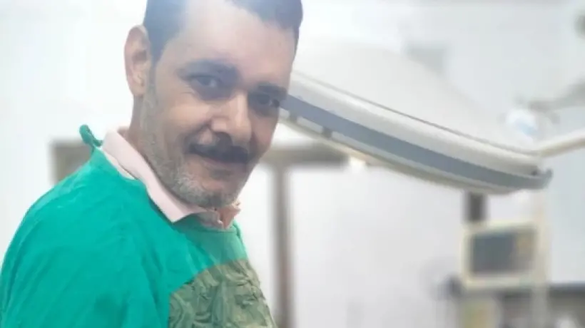وفاة الدكتور أيمن شاهين.. طبيب الغلابة في المنوفية