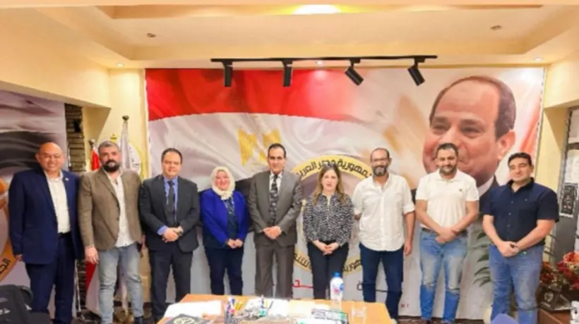 إطلاق مشروع وطنى  لإدارة النفايات وتحويلها إلى وقود بديل لمصانع الأسمنت