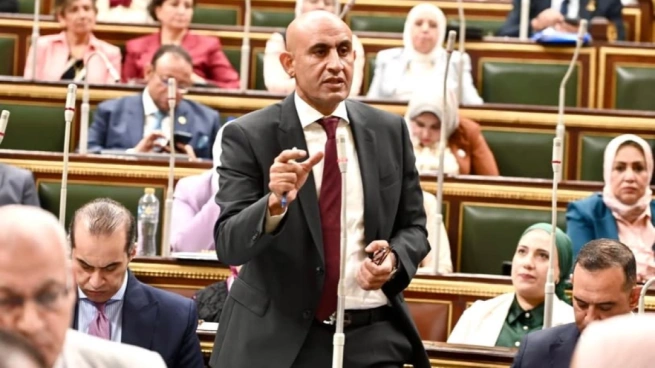 الوزير محمد عبد اللطيف