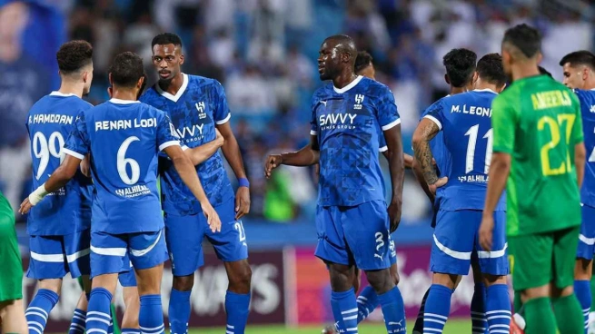 لاعبي الهلال السعودي