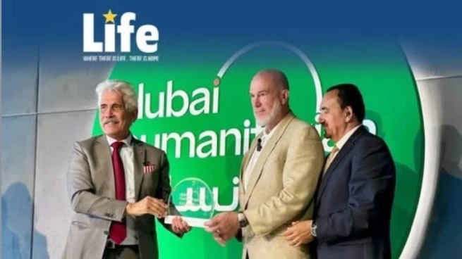 لايف للإغاثة تتسلم جائزة دبي الإنسانية